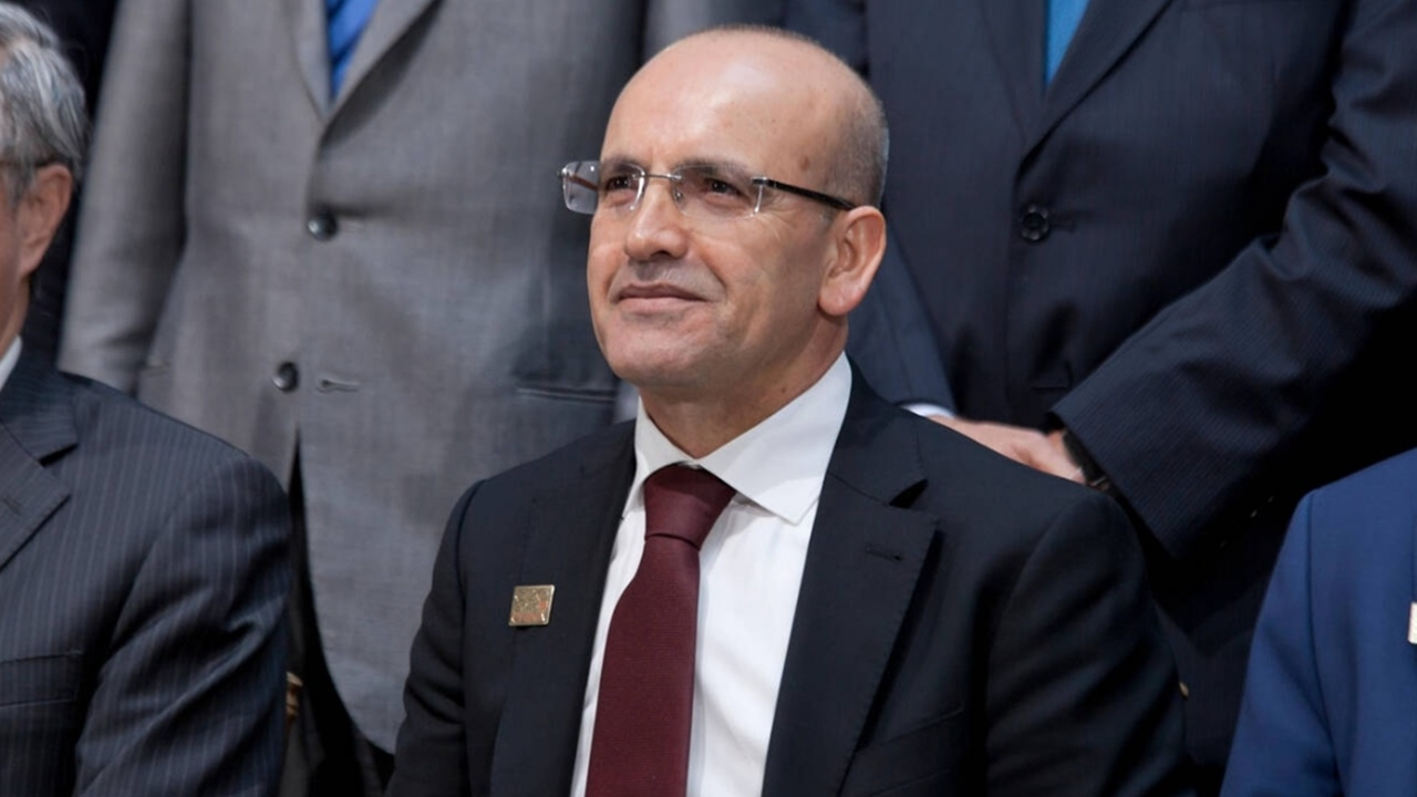 Mehmet Şimşek'ten 2020 Şubat'tan Beri İlk Açıklama: 'En Somut Gösterge'yi Paylaştı!