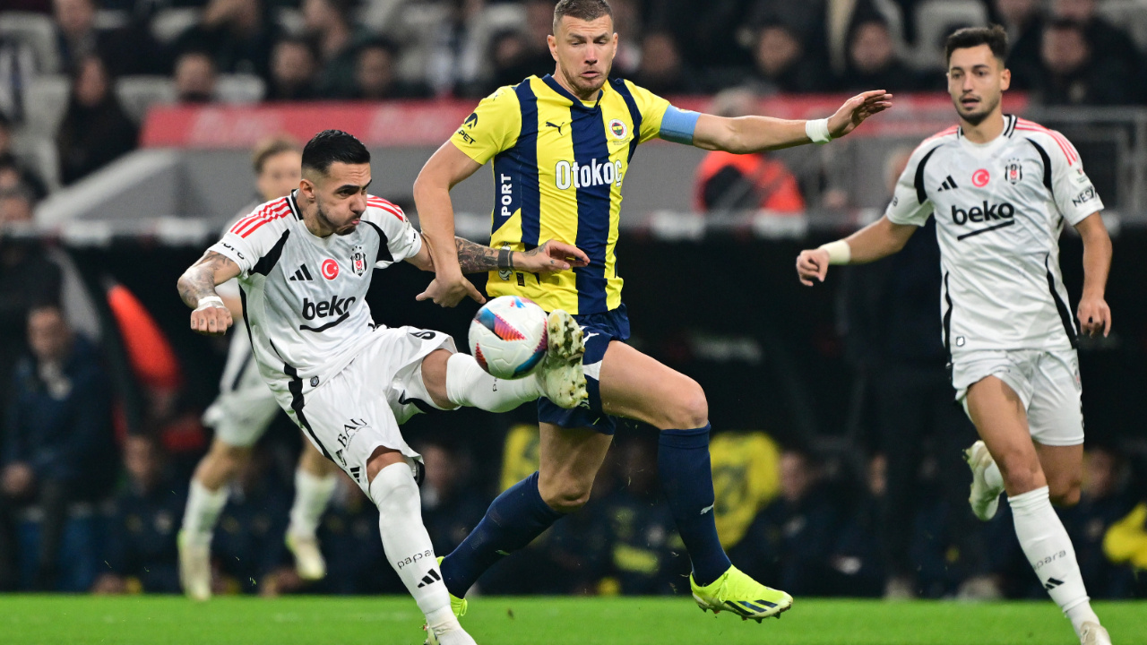 Büyük Derbide İlk Yarı Tamamlandı: Beşiktaş 1, Fenerbahçe 0 | CANLI güncellemeler