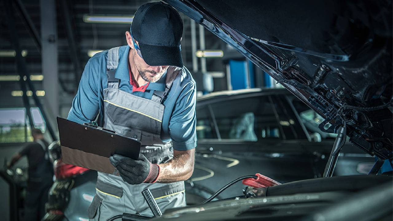 En Yüksek Bakım Maliyetine Sahip Otomobiller: Bedava Olsa Bile Sürülemez Modeller!