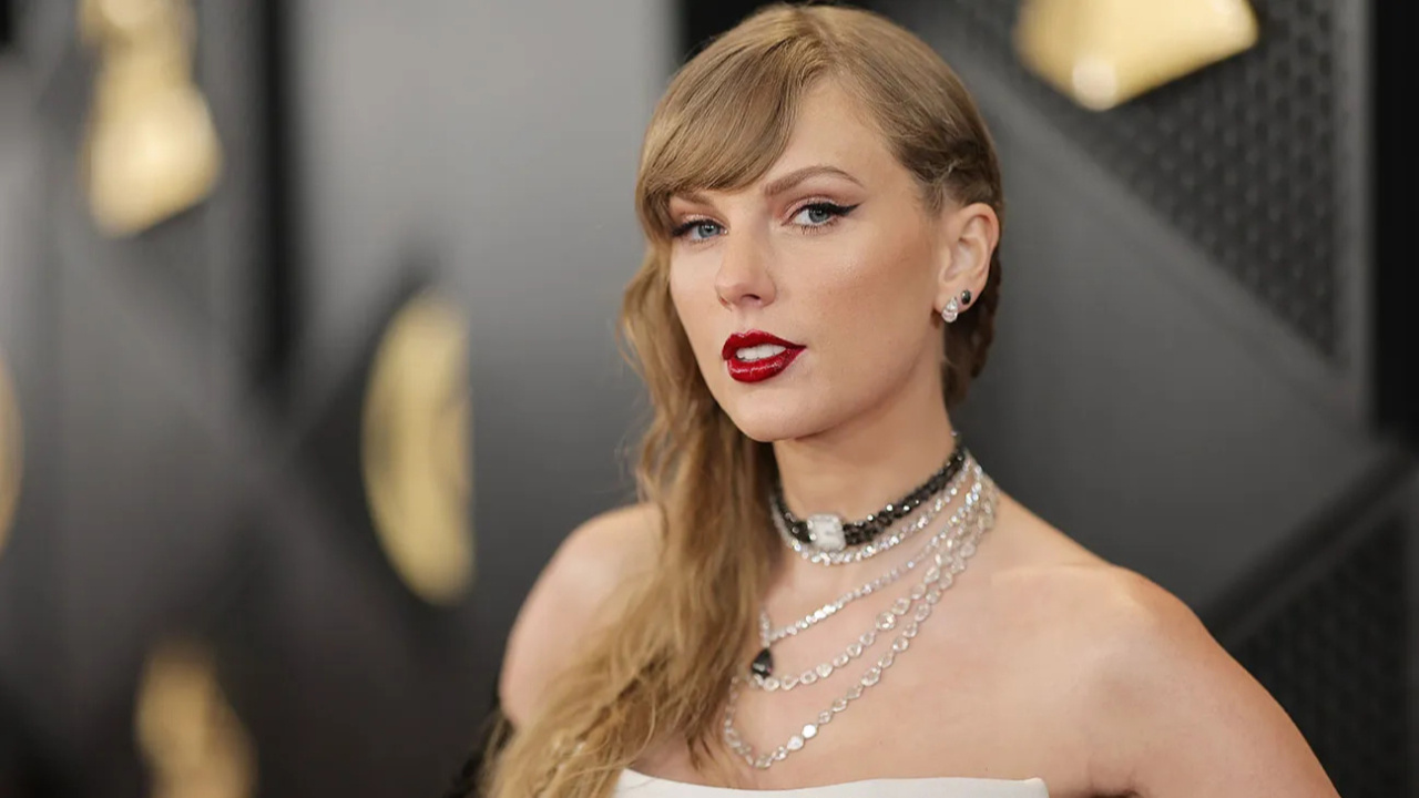 Taylor Swift, Rekorları Alt Üst Etmeye Devam Ediyor!