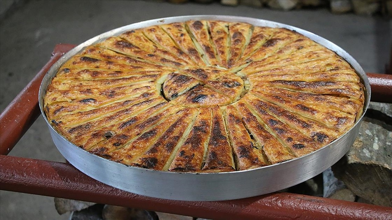 Yufkalar Arasına Bir Sır: Çıtır Börek Tarifi!